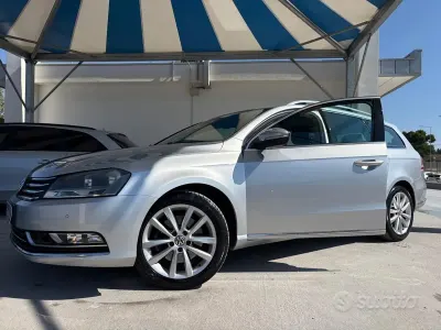 Usata VW Passat Highline 140 CV (102 kW) 2012 Grigio Station wagon