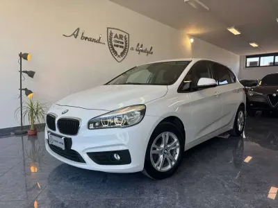 Usata BMW 216 Active Tourer Sport Line 116 CV (85 kW) 2015 Bianco pastello Monovolume