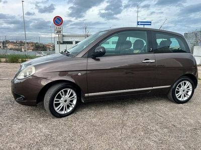 Usata Lancia Ypsilon 75 CV (55 kW) 2011 Utilitaria