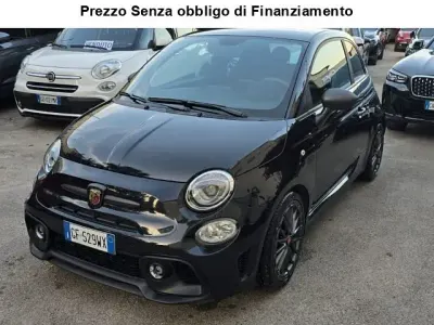 Usata Abarth 595 Competizione 180 CV (132 kW) 2021 Nero metallizzato Utilitaria