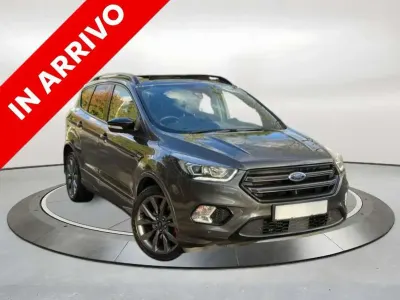 Usata Ford Kuga Business Edition 150 CV (110 kW) 2019 Grigio SUV