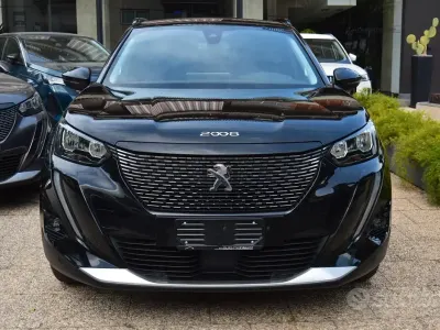 Usata Peugeot 2008 Allure 102 CV (75 kW) 2021 Nero SUV