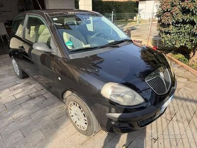 Usata Lancia Ypsilon 59 CV (43 kW) 2007 Nero Utilitaria