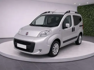 Usata Fiat Qubo Trekking 95 CV (69 kW) 2016 Grigio Monovolume