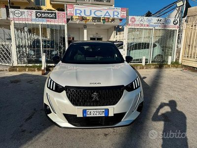 Usata Peugeot 2008 GT-line 131 CV (96 kW) 2020 Bianco SUV