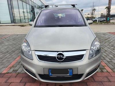 Usata Opel Zafira Cosmo 94 CV (69 kW) 2007 Monovolume