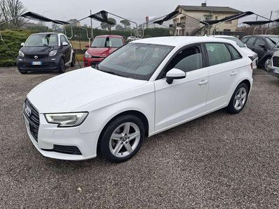 Usata Audi A3 Business 116 CV (85 kW) 2017 Bianco Berlina