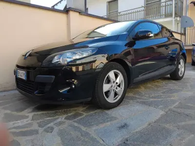 Usata Renault Mégane Coupé 110 CV (80 kW) 2012 Nero Coupé