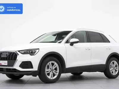 Begagnad Audi Q3 Business 150 HK (110 kW) 2022 Vit SUV