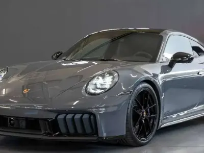 Usata Porsche 911 Carrera 4 GTS 541 CV (397 kW) 2025 Grigio Coupé