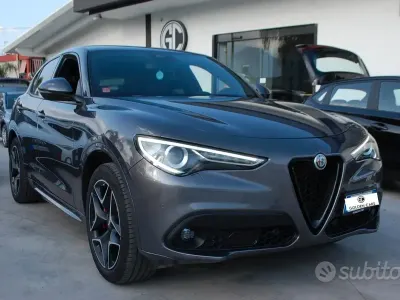 Usata Alfa Romeo Stelvio Veloce 209 CV (153 kW) 2021 Grigio SUV