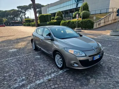 Usata Renault Mégane Luxe 110 CV (80 kW) 2009 Berlina