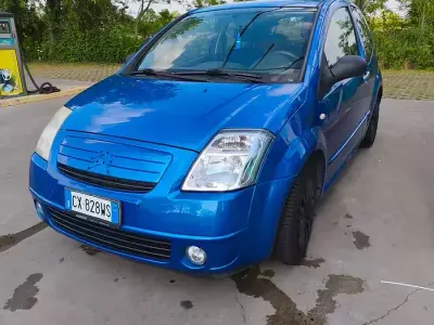 Usata Citroën C2 60 CV (44 kW) 2005 Blu Utilitaria