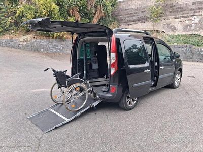 Usata Renault Kangoo 90 CV (66 kW) 2015 Nero Berlina