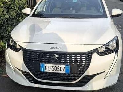 Usata Peugeot 208 Allure 101 CV (74 kW) 2021 Utilitaria