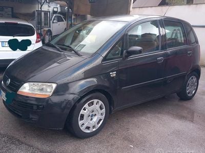 Nero Usata 2004 Fiat Idea Monovolume | 1800 € (Buon prezzo)