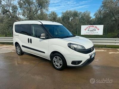 Usata Fiat Doblò 105 CV (77 kW) 2021 Bianco Monovolume