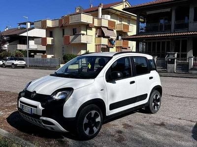 Usata Fiat Panda Cross Cross 69 CV (50 kW) 2020 Bianco Utilitaria