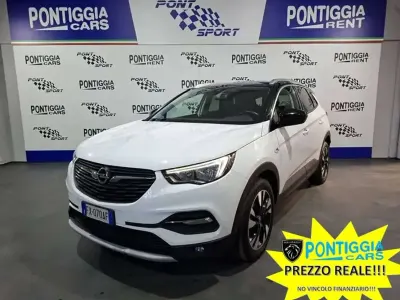 Usata Opel Grandland X 131 CV (96 kW) 2019 Ewp  vernice bianco banchisa SUV