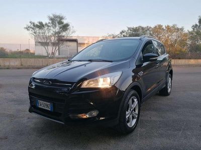 Usata Ford Kuga Business Edition 140 CV (102 kW) 2014 Nero SUV