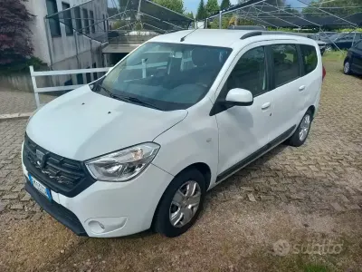Usata Dacia Sandero 101 CV (74 kW) 2017 Bianco Monovolume