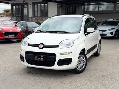 Usata Fiat Panda Lounge 69 CV (50 kW) 2012 Bianco Utilitaria