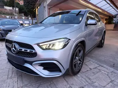 Usata Mercedes GLA200 Premium 150 CV (110 kW) 2025 Argento SUV