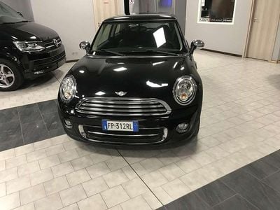Usata Mini ONE 75 CV (55 kW) 2011 Nero Utilitaria
