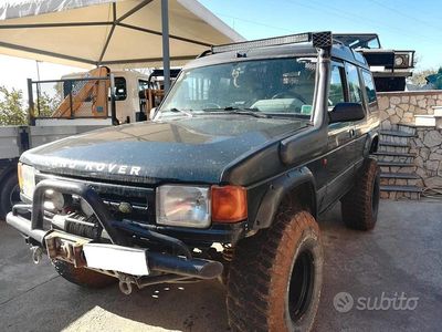 Usata Land Rover Discovery 113 CV (83 kW) 1992 Nero SUV