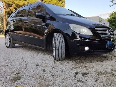 Usata Mercedes B200