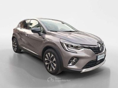 Usata Renault Captur Techno 143 CV (105 kW) 2023 Grigio SUV