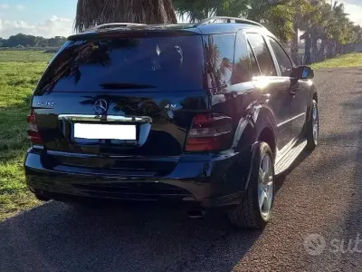 Usata Mercedes ML320 224 CV (164 kW) 2007 Nero SUV