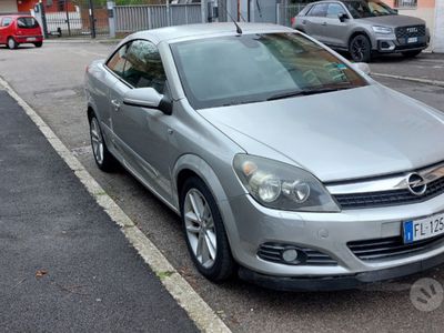 usata Opel Astra Cabriolet Astra GTC 1.6 16V Twinport 3 porte Cosmo