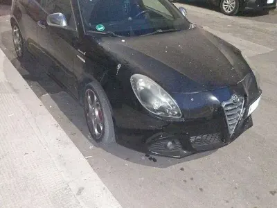 Usata Alfa Romeo Giulietta 140 CV (102 kW) 2017 Nero Utilitaria