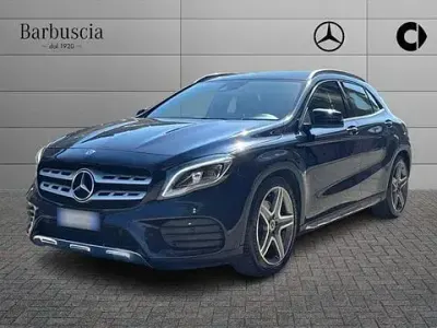 Usata Mercedes GLA220 Premium 170 CV (125 kW) 2019 Blu SUV