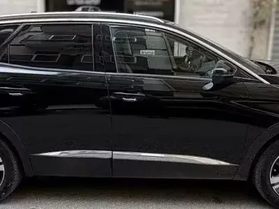 Usata Peugeot 3008 131 CV (96 kW) 2018 Nero SUV