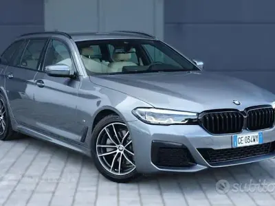 Usata BMW 520 Efficient Dynamics 190 CV (139 kW) 2021 Grigio Berlina