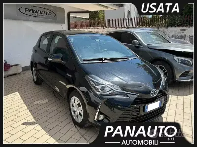 Usata Toyota Yaris Hybrid Business Edition 73 CV (53 kW) 2019 Nero Berlina