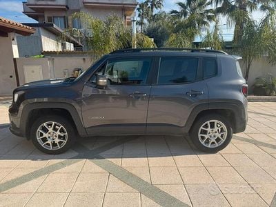 Usata Jeep Renegade Limited 140 CV (102 kW) 2018 Grigio SUV