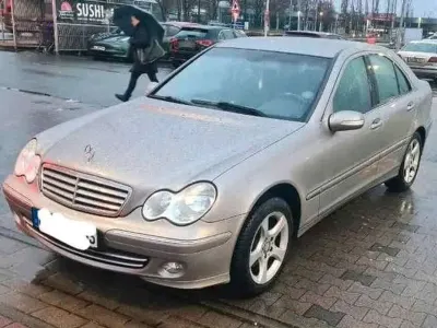 Usata Mercedes C180 145 CV (106 kW) 2004 Grigio Berlina