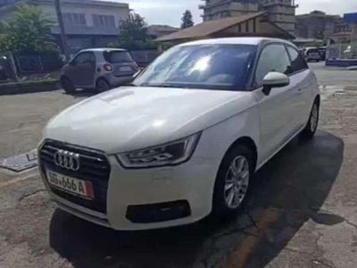 Usata Audi A1 Ambiente 90 CV (66 kW) 2015 Bianco Utilitaria