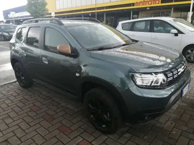 Usata Dacia Duster Extreme 101 CV (74 kW) 2023 Verde SUV