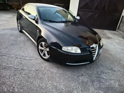 Usata Alfa Romeo GT 150 CV (110 kW) 2007 Nero Coupé