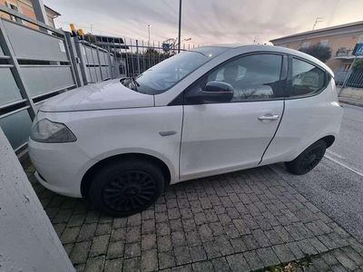 Usata Lancia Ypsilon 80 CV (58 kW) 2013 Utilitaria