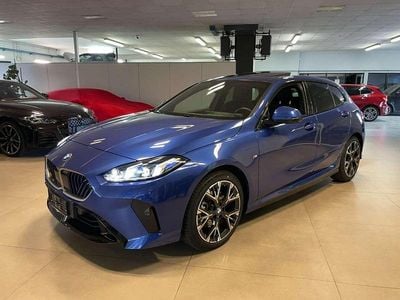 Blu Usata 2025 BMW 120 M Sport Utilitaria | 36.890 € (Buon prezzo)
