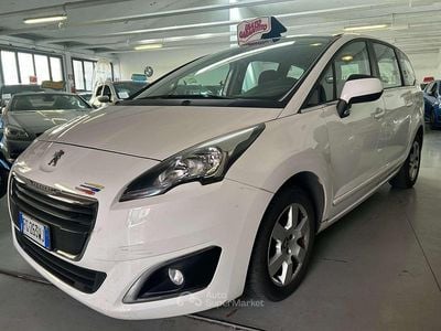 Usata Peugeot 5008 Allure 131 CV (96 kW) 2016 Bianco Monovolume