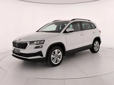 Usata Skoda Karoq Executive 150 CV (110 kW) 2025 Bianco luna metallizzato SUV