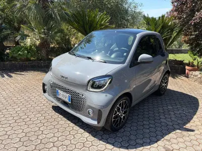 Usata Smart ForTwo Coupé Prime 41 kW (56 CV) 2022 Grigio Utilitaria