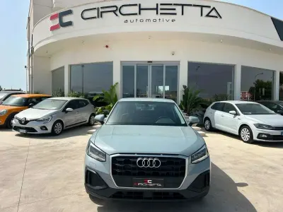 Usata Audi Q2 Business 116 CV (85 kW) 2022 Grigio SUV