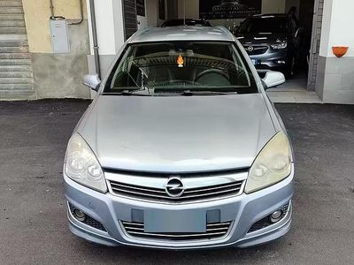 Usata Opel Astra Cosmo 110 CV (80 kW) 2009 Grigio Station wagon